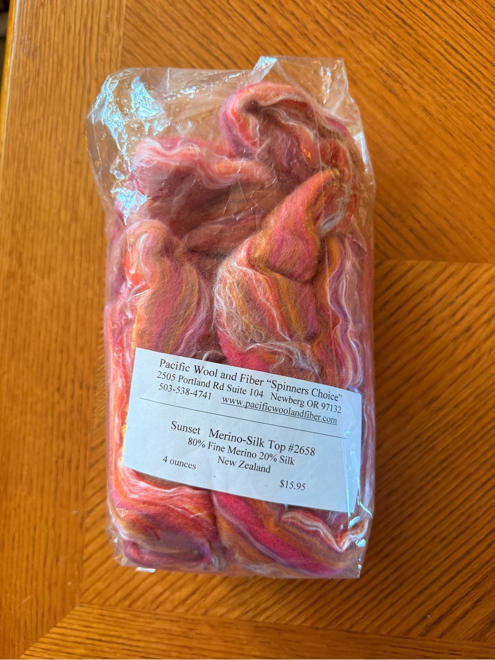 Pacific Wool & Fiber “Spinner’s Choice” Asst. Wool Roving Pack - Multi Colors - Picture 5 of 12